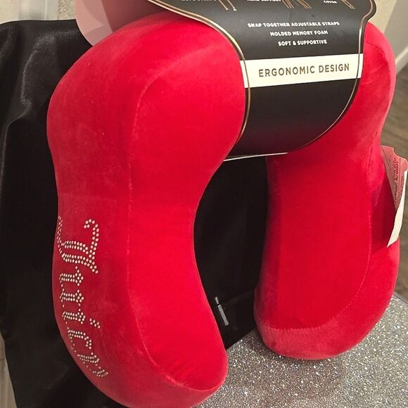 Juicy Couture Home Rhinestone Logo Eronomic Design Memory Foam Travel Pillow - Picture 4 of 7